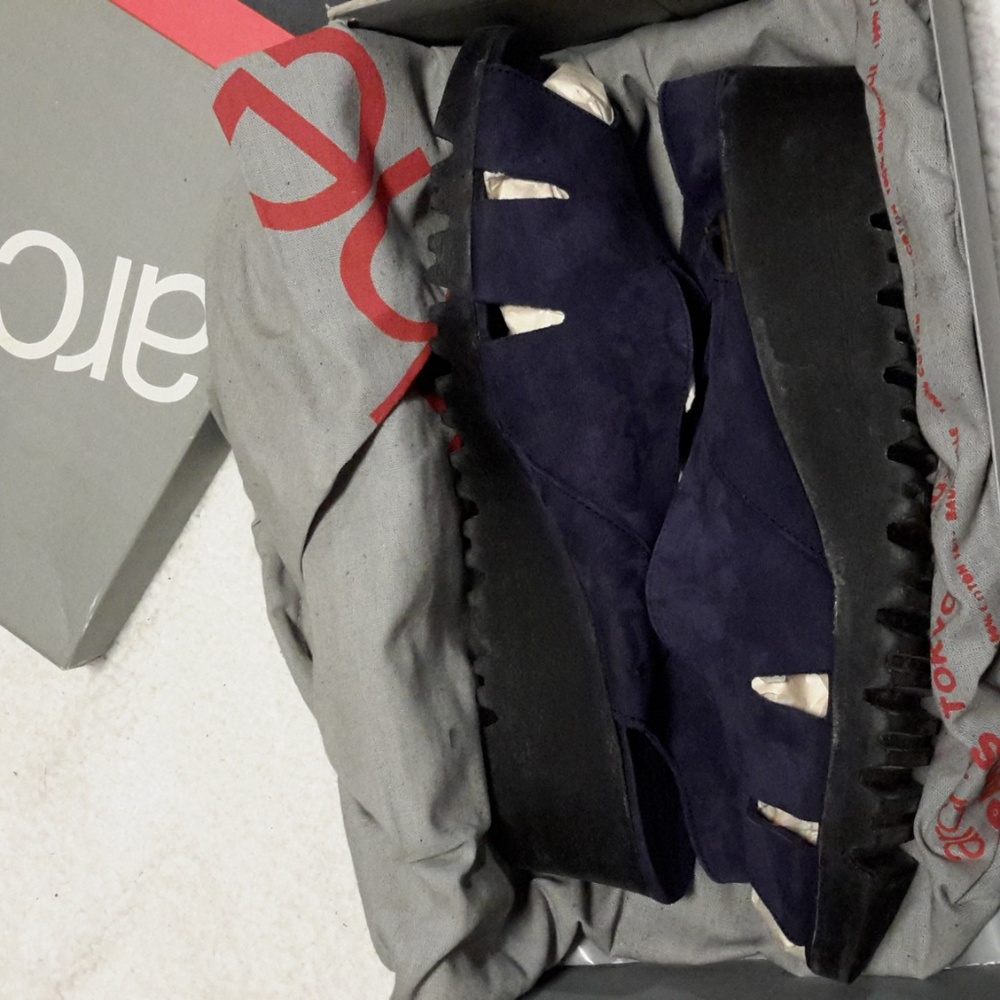 Arche suede sling, indigo open toe sz 10.5